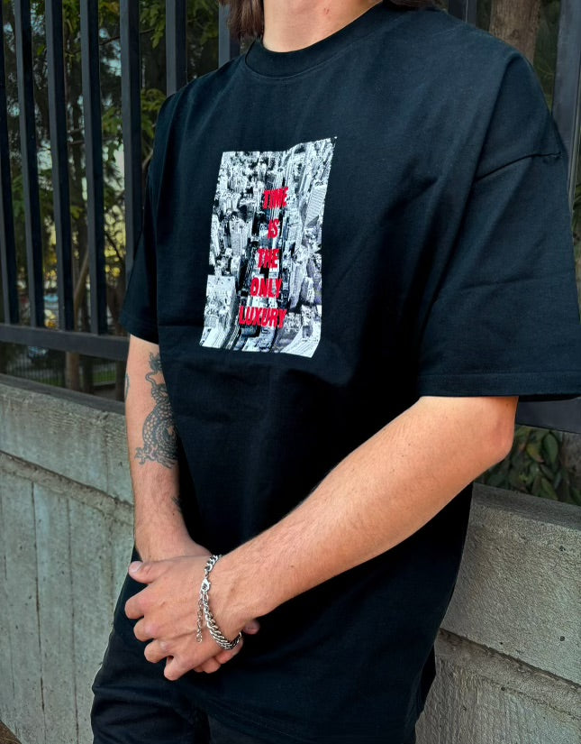 Views Tee Black